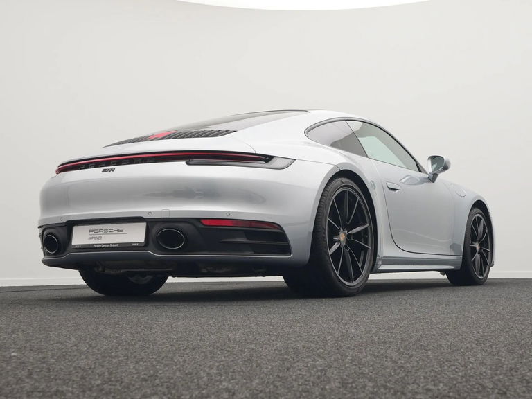 Porsche 992 Carrera