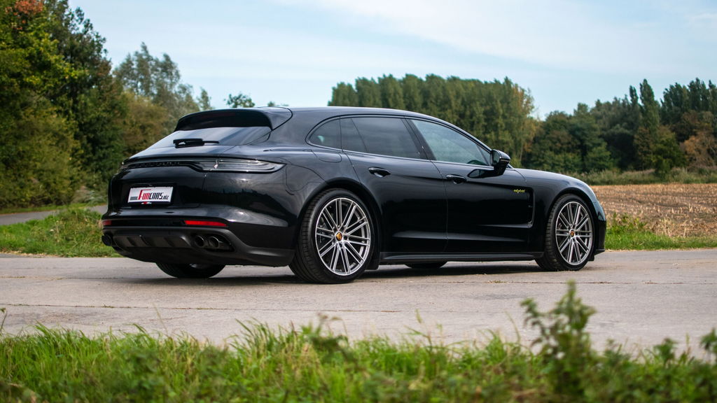 Porsche Panamera 4 E-Hybrid