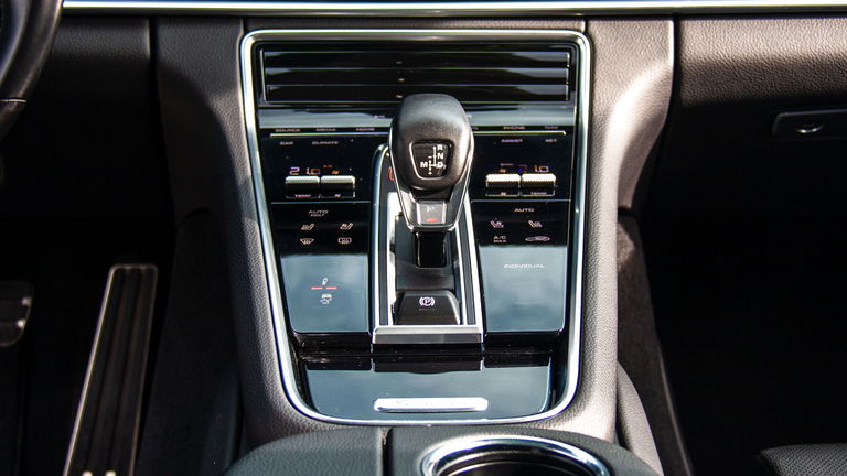 Porsche Panamera 4 E-Hybrid