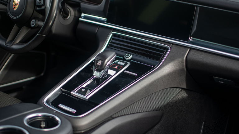 Porsche Panamera 4 E-Hybrid