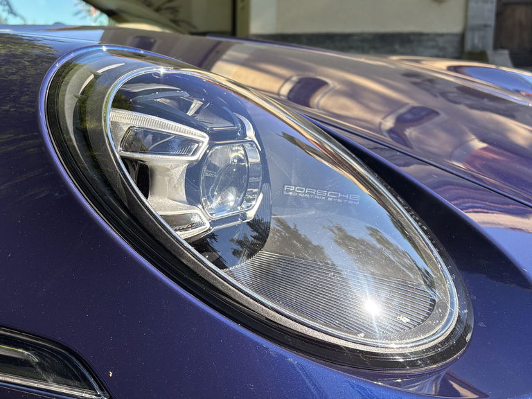 Porsche 992 GT3 Touring