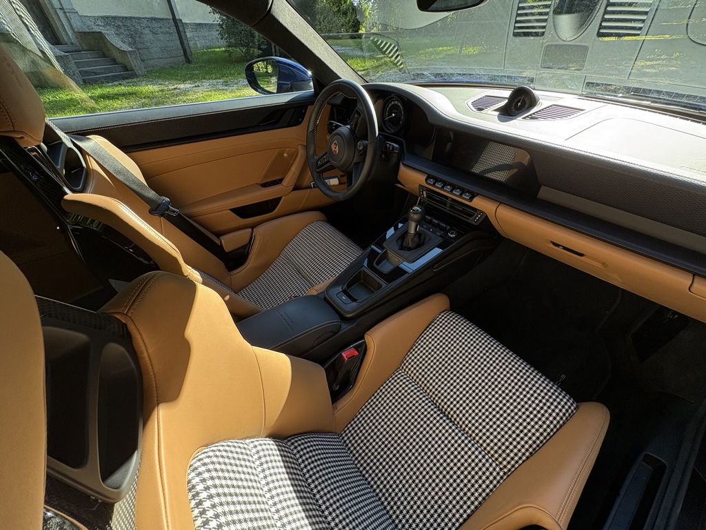 Porsche 992 GT3 Touring