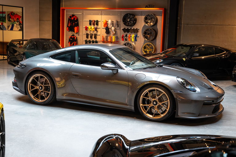Porsche 992 GT3 Touring