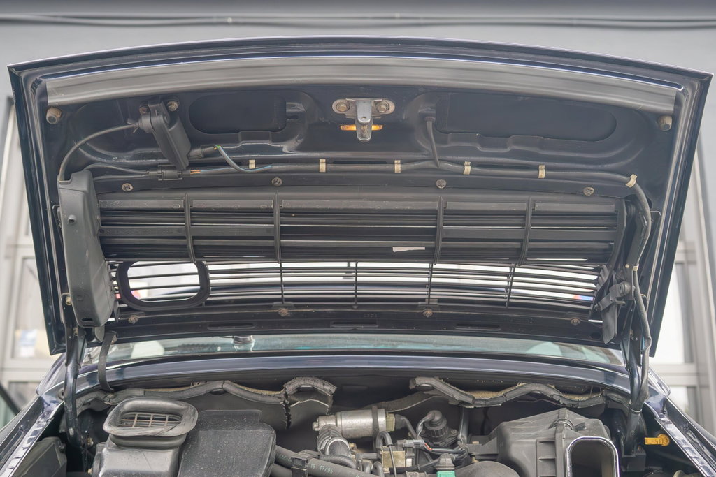 Porsche 993 Carrera 4