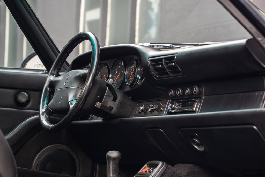 Porsche 993 Carrera 4