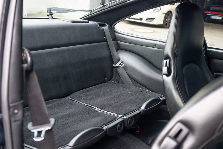 Porsche 993 Carrera 4