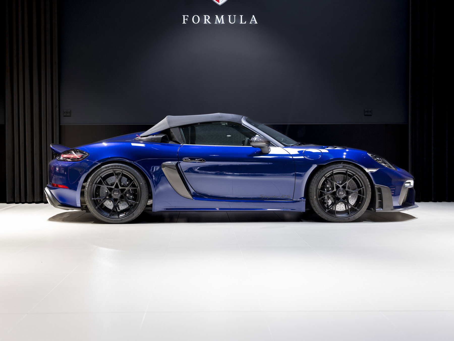 Porsche 718 Spyder RS 2023 - elferspot.com - Marketplace for