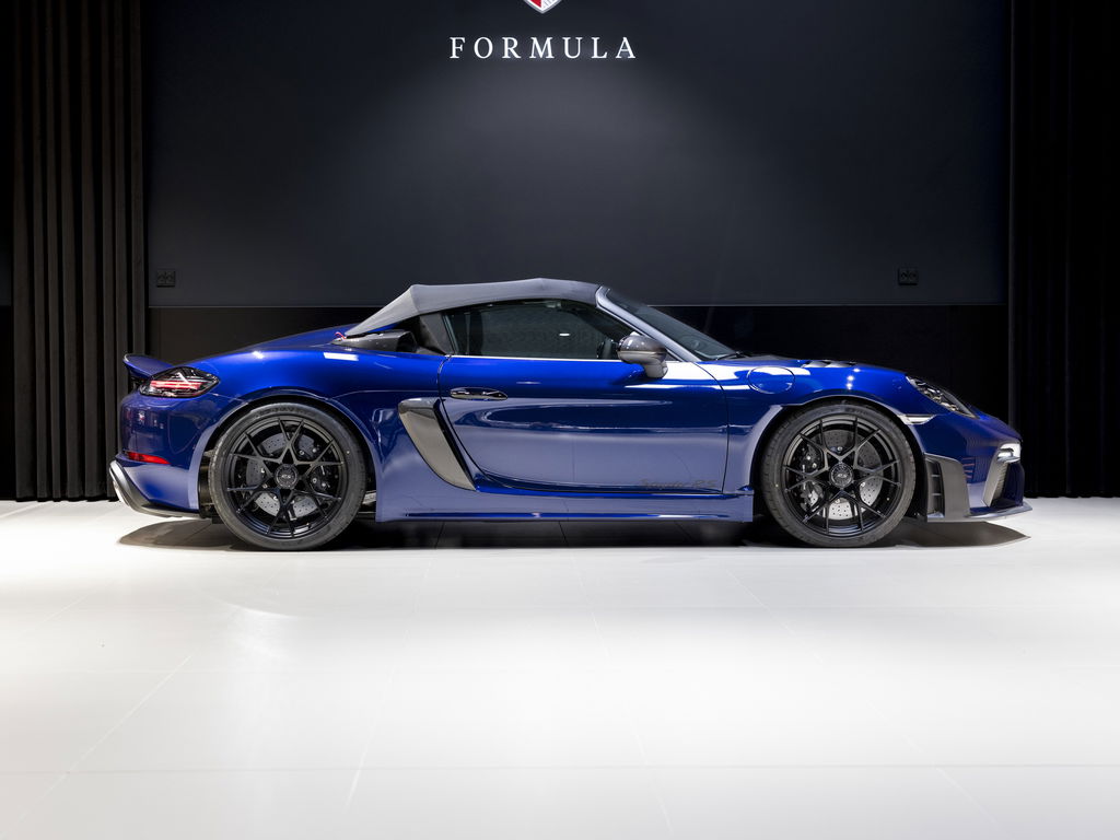 Porsche 718 Spyder RS