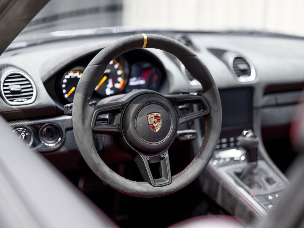 Porsche 718 Spyder RS