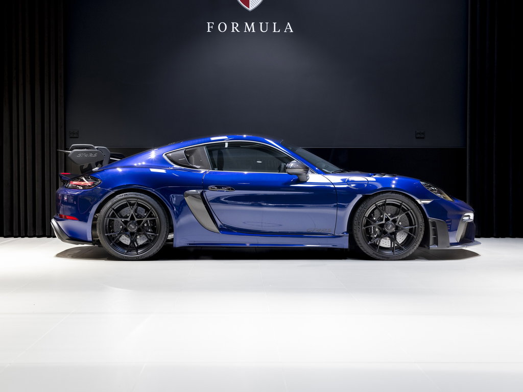 Porsche 718 Cayman GT4 RS