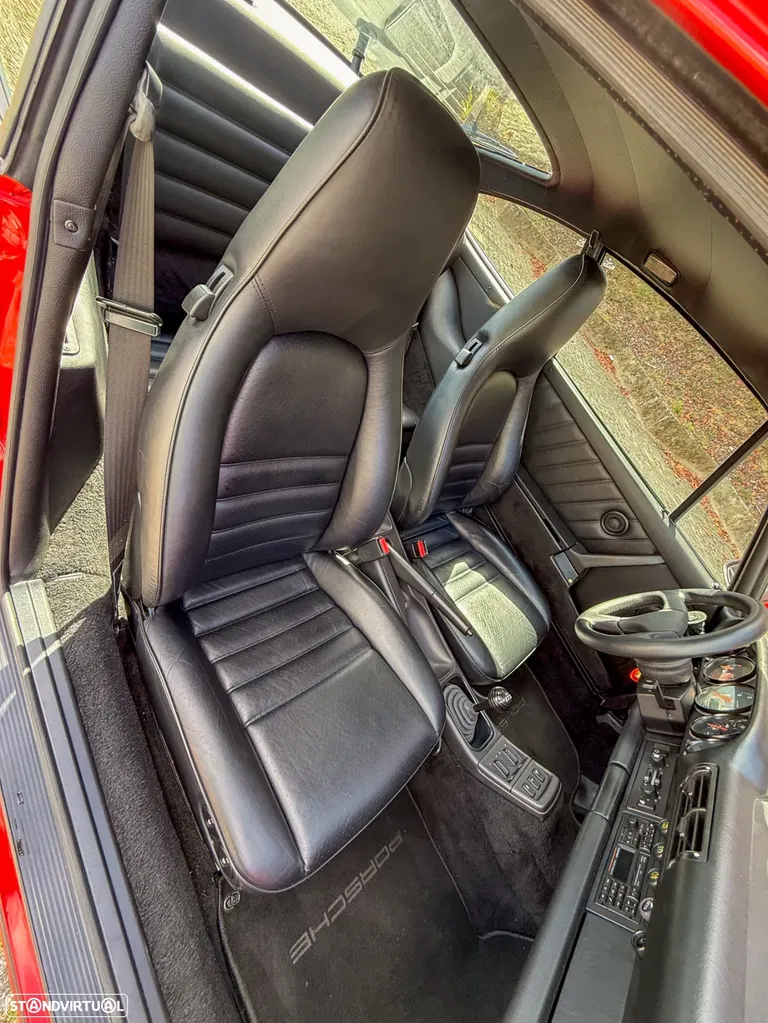 Porsche 964 Carrera 4