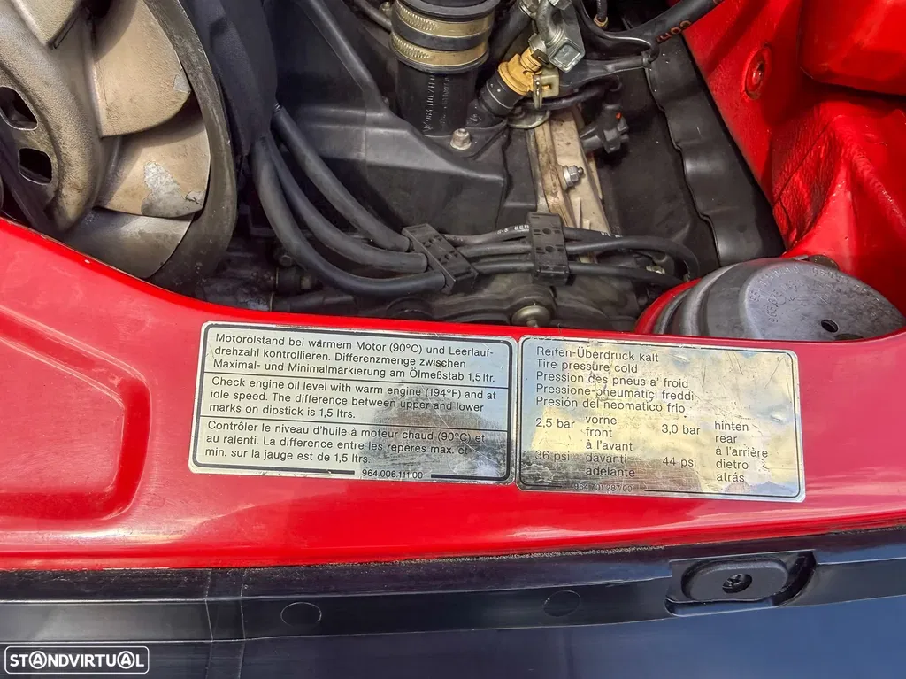 Porsche 964 Carrera 4