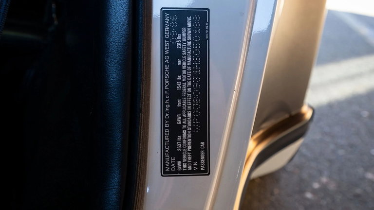 Porsche 911 Turbo 3.3 (US)