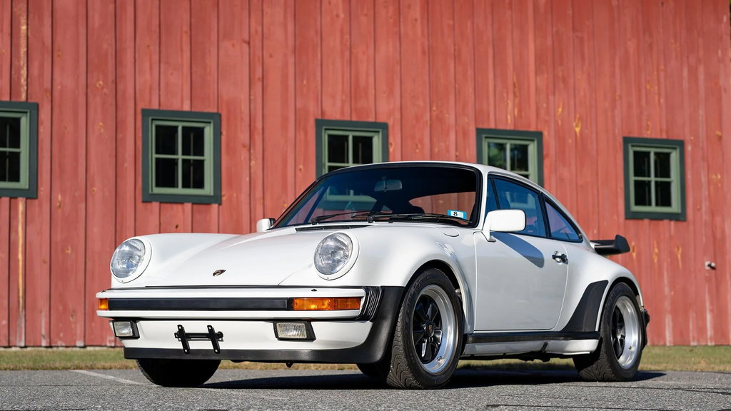 Porsche 911 Turbo 3.3 (US)
