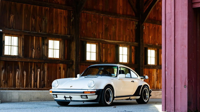 Porsche 911 Turbo 3.3 (US)