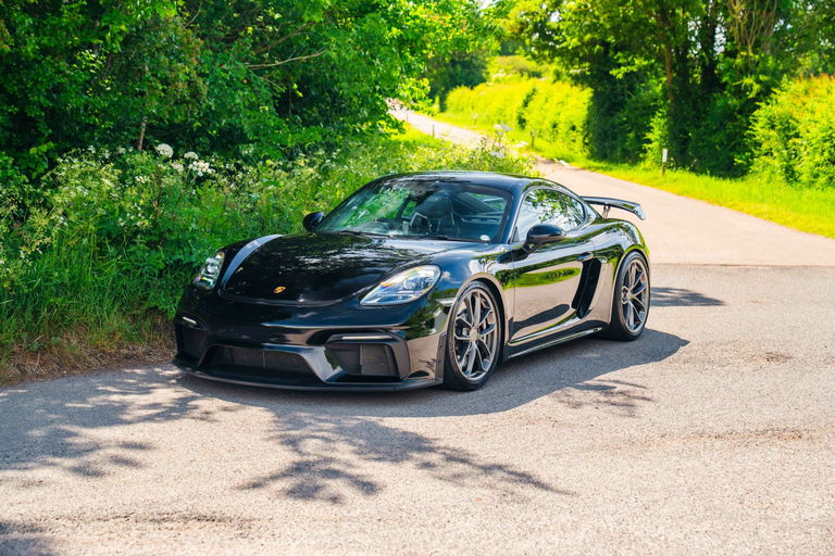 Porsche 718 Cayman GT4