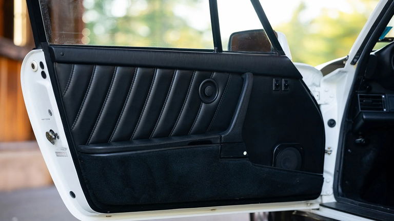 Porsche 911 Turbo 3.3 (US)