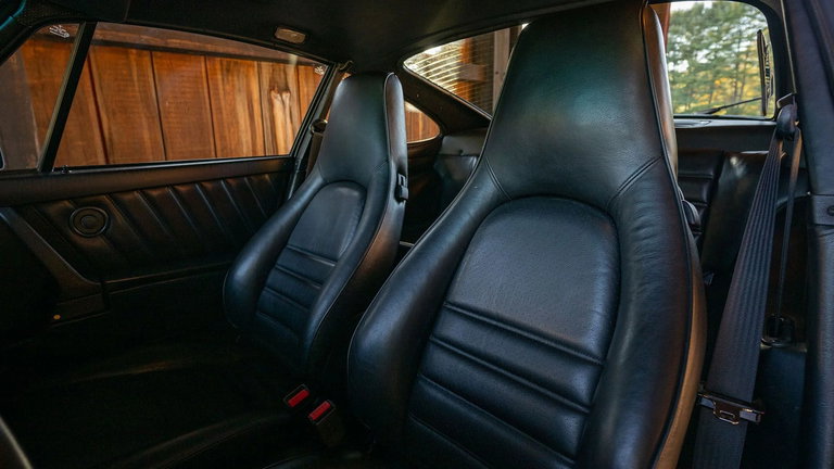 Porsche 911 Turbo 3.3 (US)