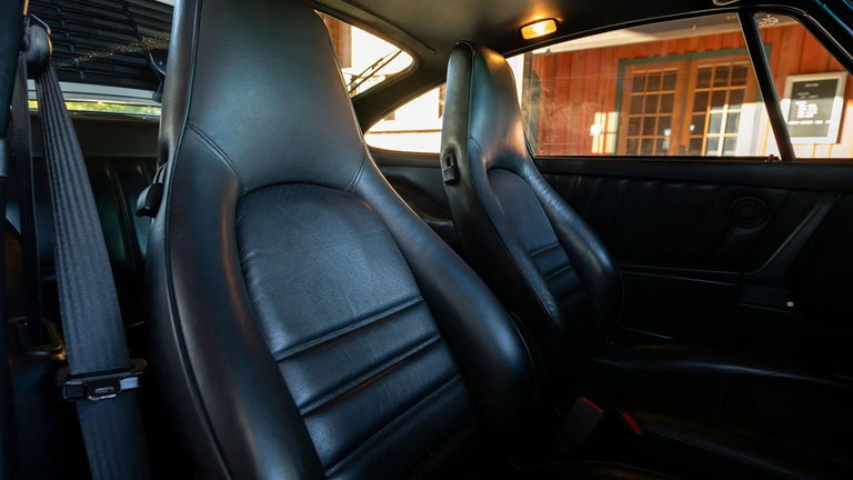 Porsche 911 Turbo 3.3 (US)