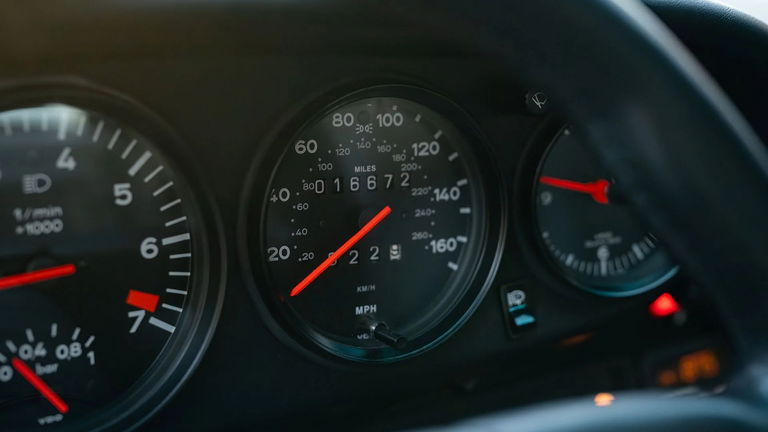 Porsche 911 Turbo 3.3 (US)