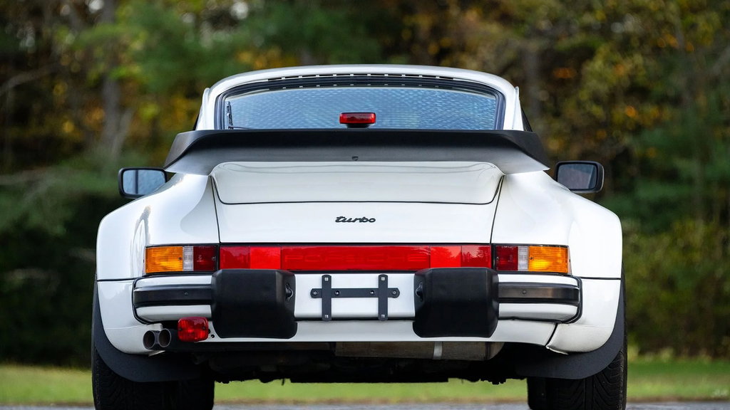 Porsche 911 Turbo 3.3 (US)