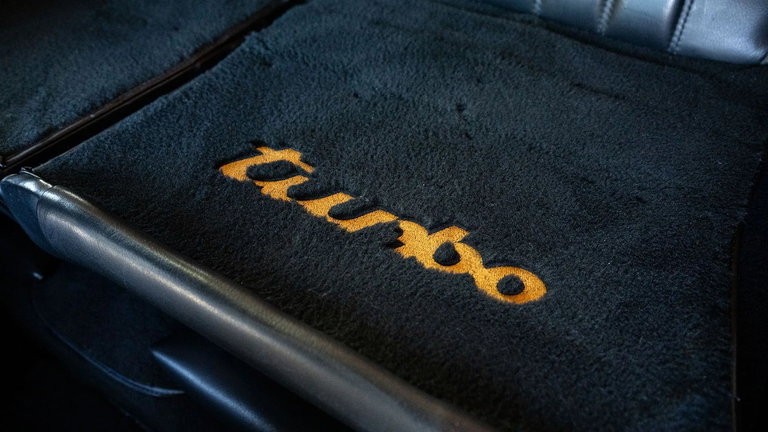 Porsche 911 Turbo 3.3 (US)