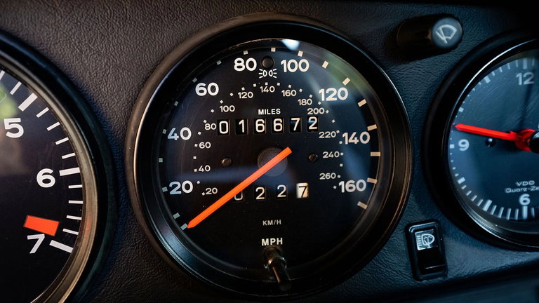 Porsche 911 Turbo 3.3 (US)