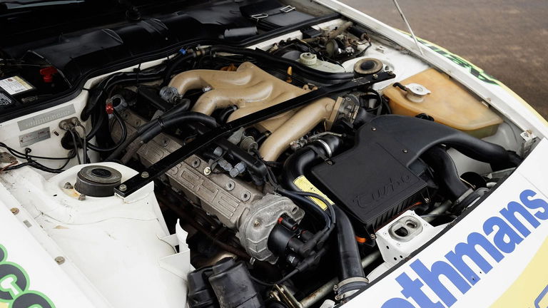 Porsche 944 Turbo Cup