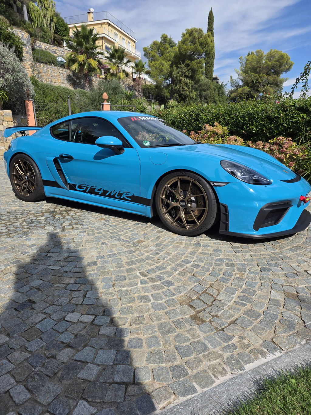 Porsche 718 Cayman GT4