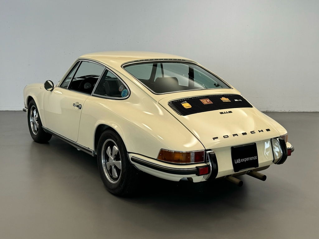 Porsche 911 S (F-Modell)