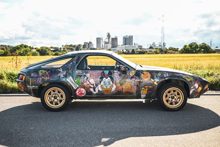 Pop art on wheels: a Porsche 928 Art Car for charity