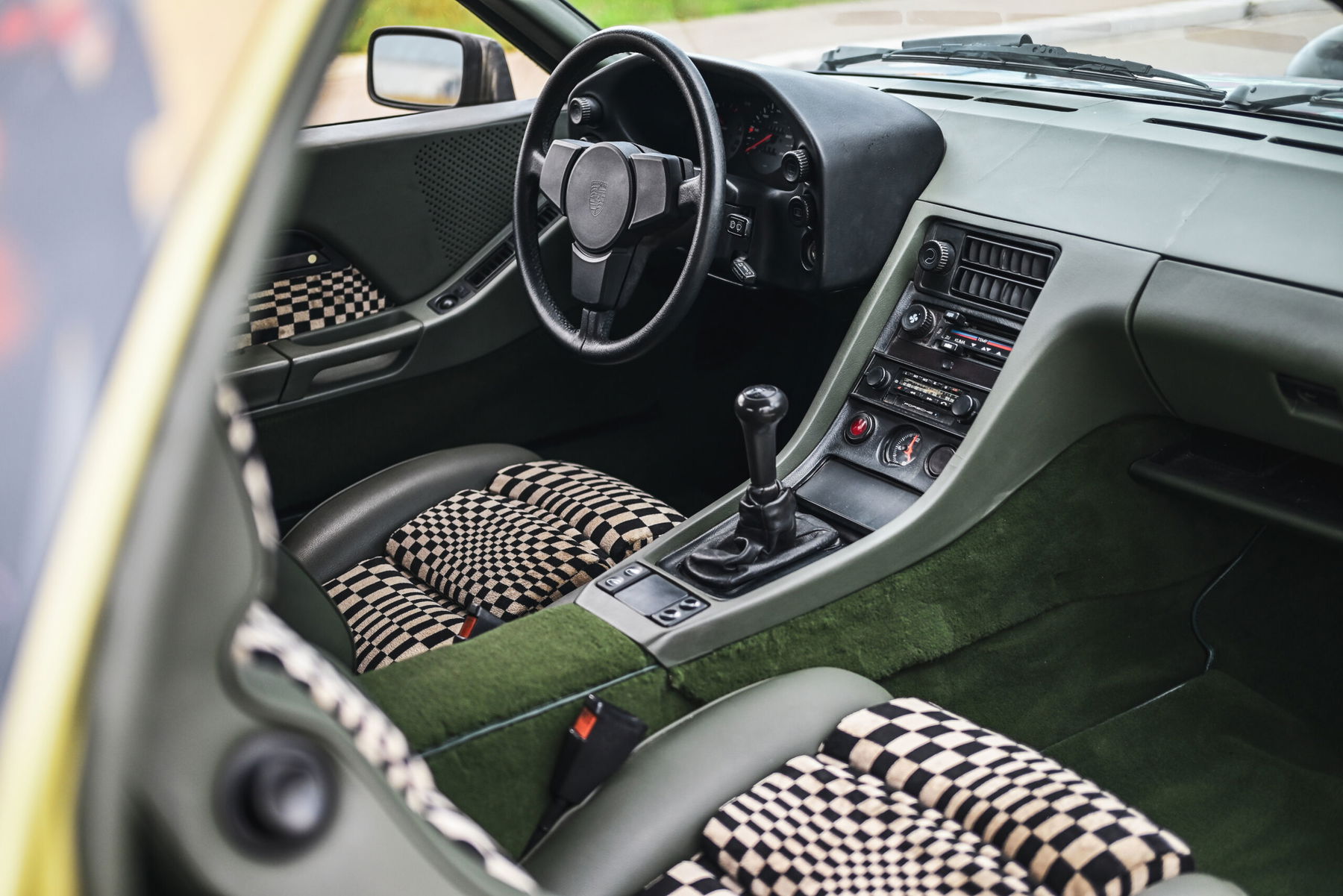 Porsche 928 Art Car