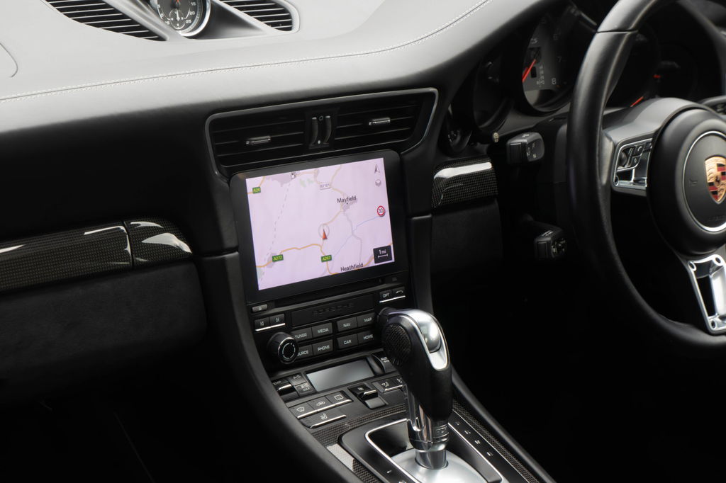 Porsche 991.2 Carrera 4 GTS