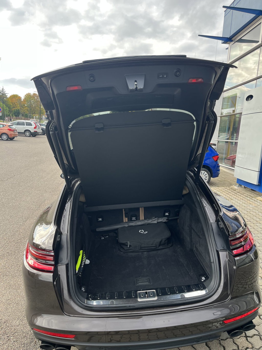 Porsche Panamera 4 E-Hybrid