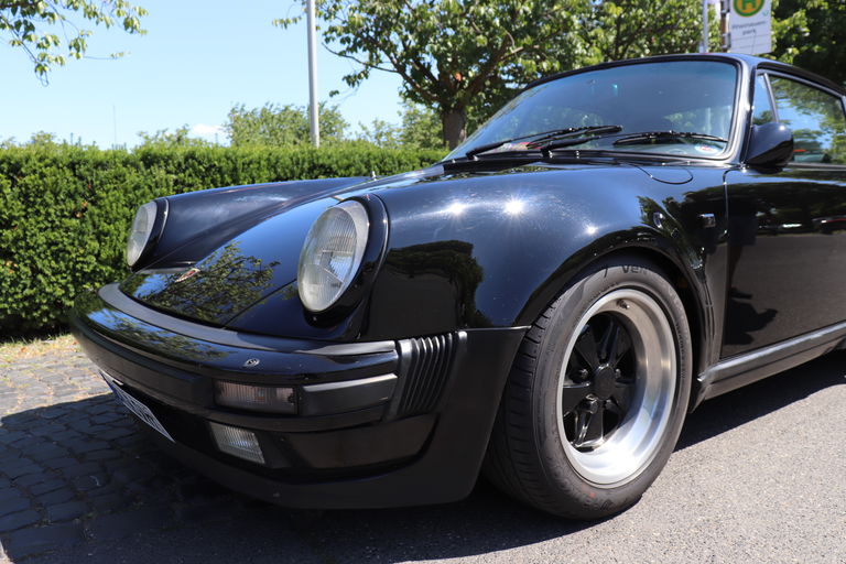 Porsche 911 Turbo 3.3