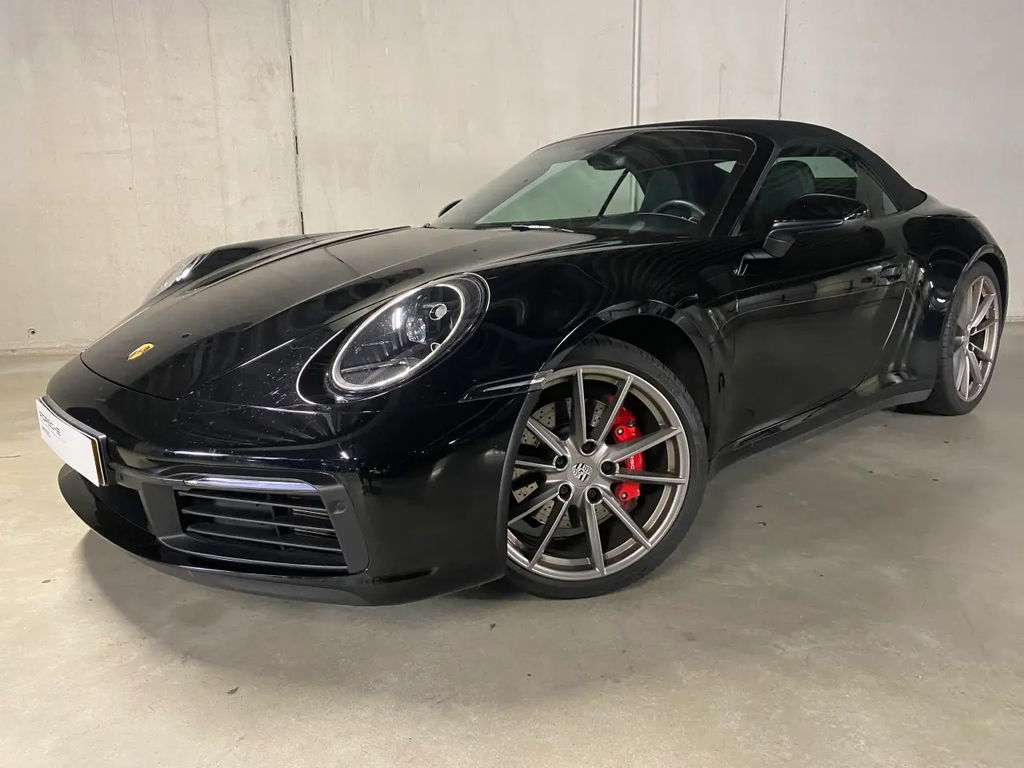 Porsche 992 Carrera 4S