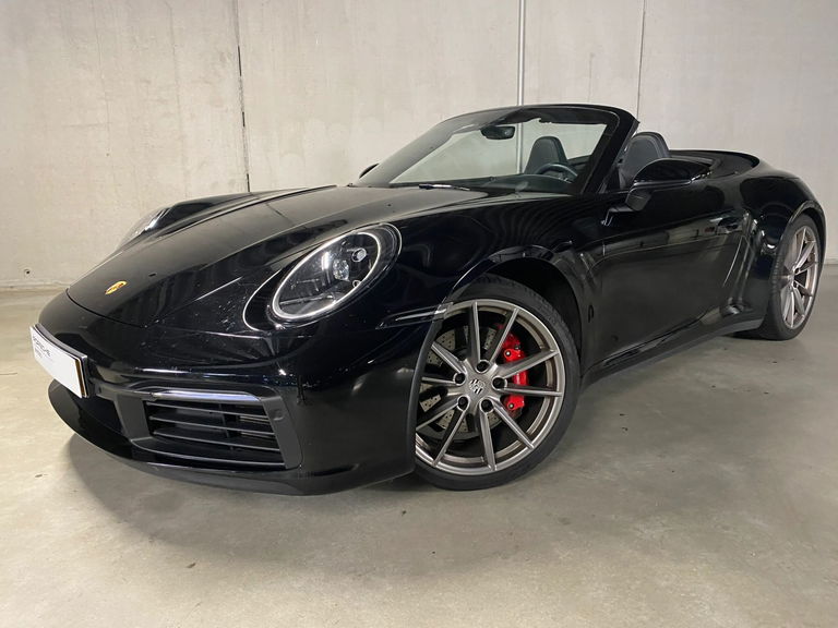 Porsche 992 Carrera 4S