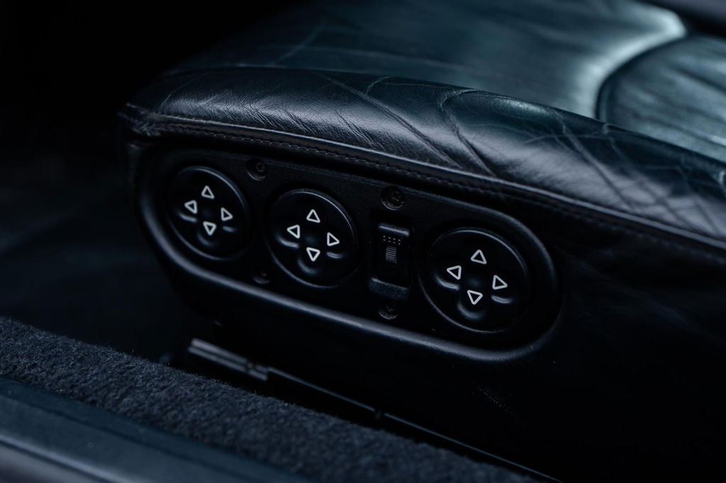 Porsche 993 Carrera 4S