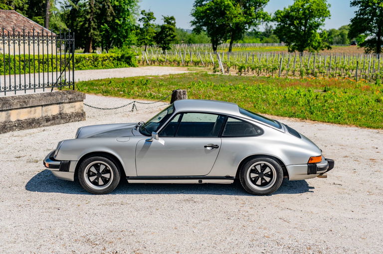 Porsche 911 “25 Jahre Jubiläumsmodell”