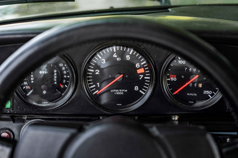 Porsche 911 “25 Jahre Jubiläumsmodell”