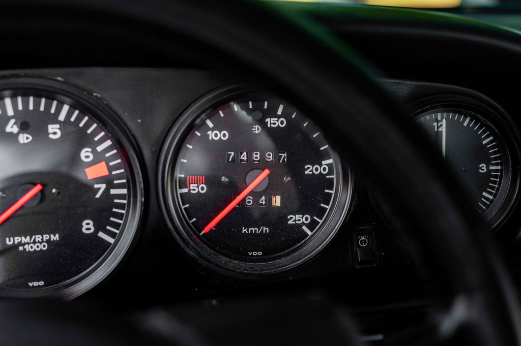 Porsche 911 “25 Jahre Jubiläumsmodell”