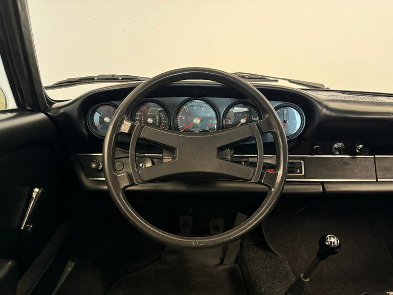 Porsche 911 S (F-Modell)