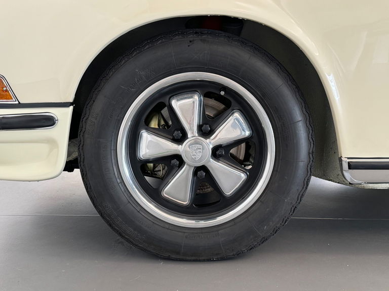 Porsche 911 S (F-Modell)