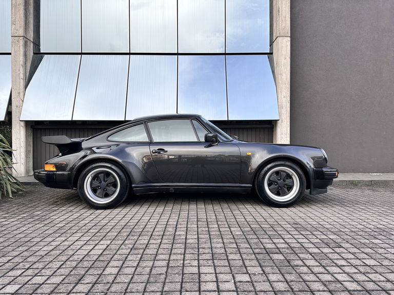 Porsche 911 Turbo 3.3