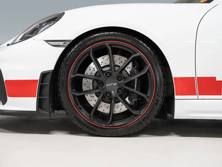 Porsche 718 Cayman GT4 Sports Cup Edition