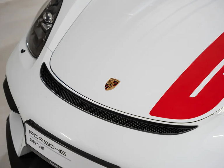 Porsche 718 Cayman GT4 Sports Cup Edition