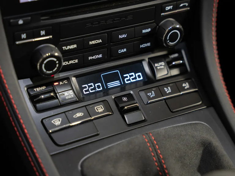 Porsche 718 Cayman GT4 Sports Cup Edition