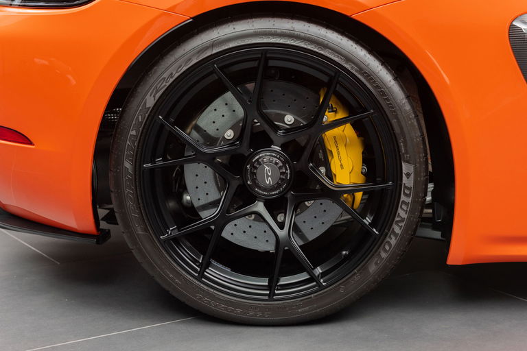 Porsche 718 Cayman GT4 RS