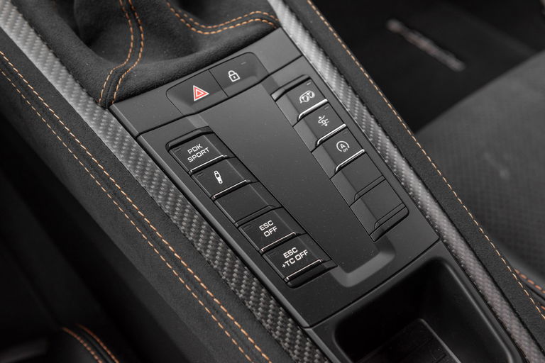 Porsche 718 Cayman GT4 RS