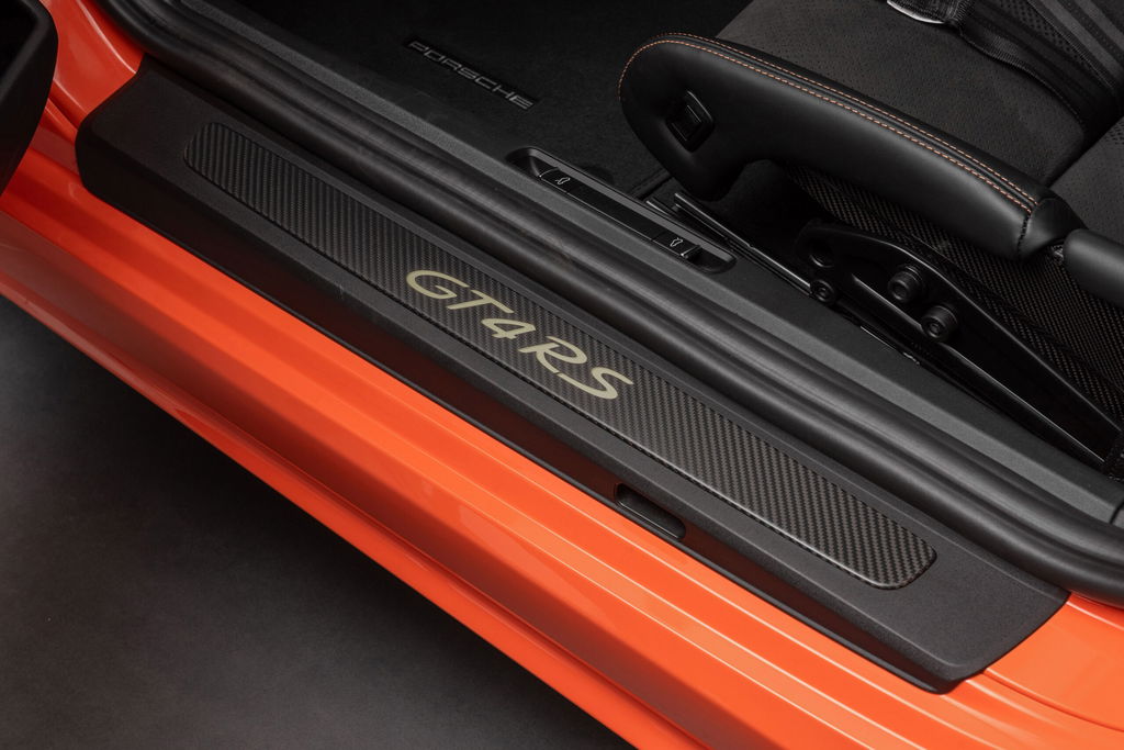 Porsche 718 Cayman GT4 RS